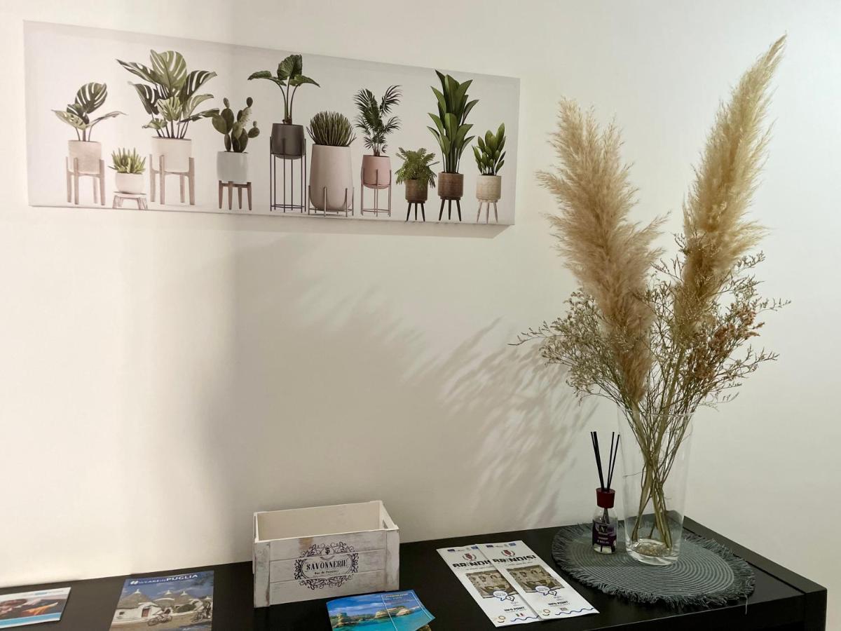 Parvis Home Brindisi Buitenkant foto
